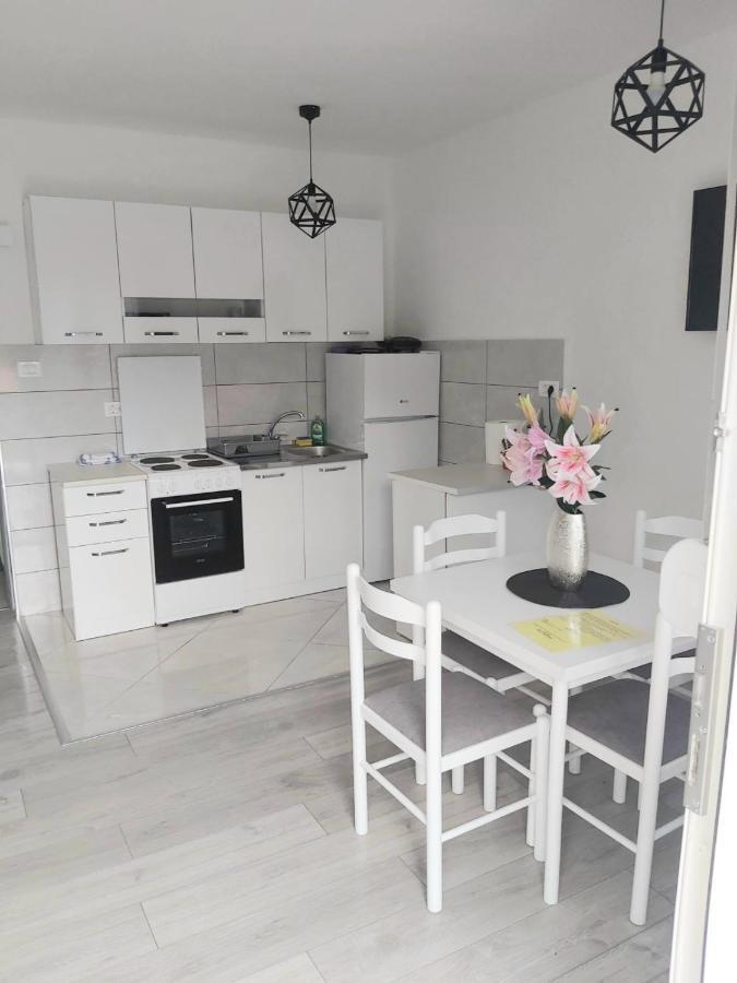Apartment Marina 2 Cattaro Esterno foto