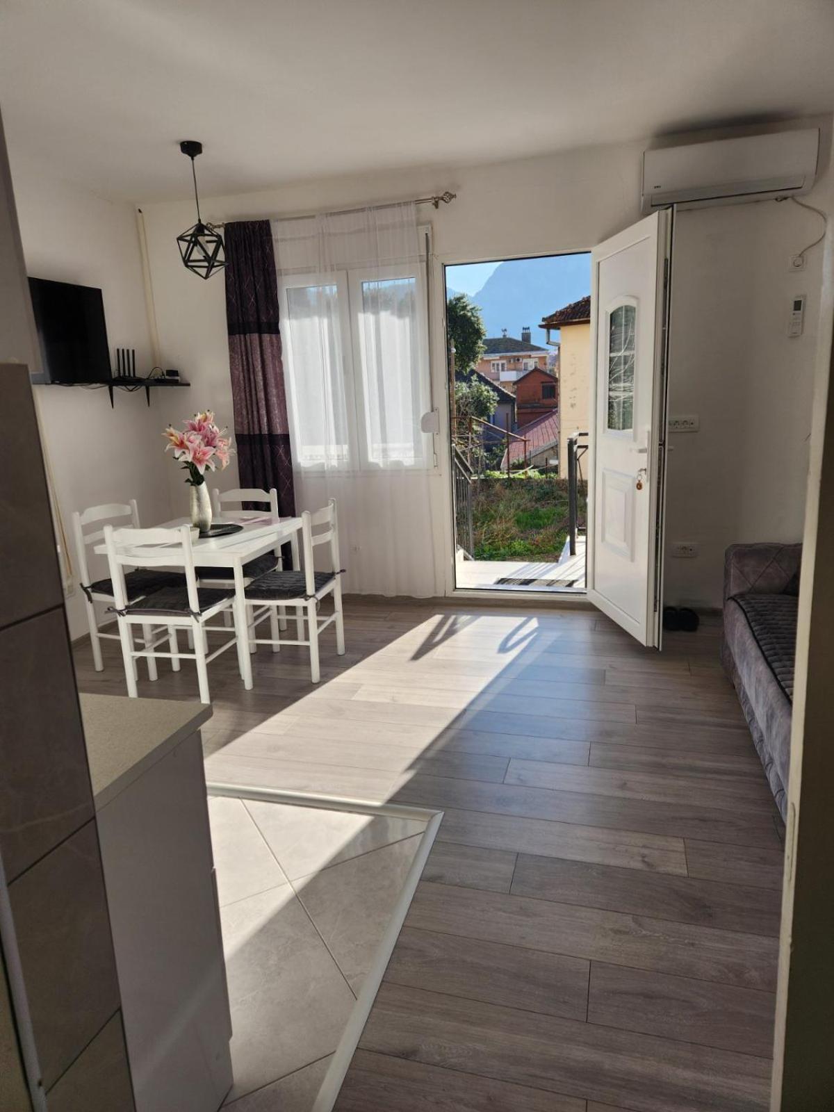 Apartment Marina 2 Cattaro Esterno foto